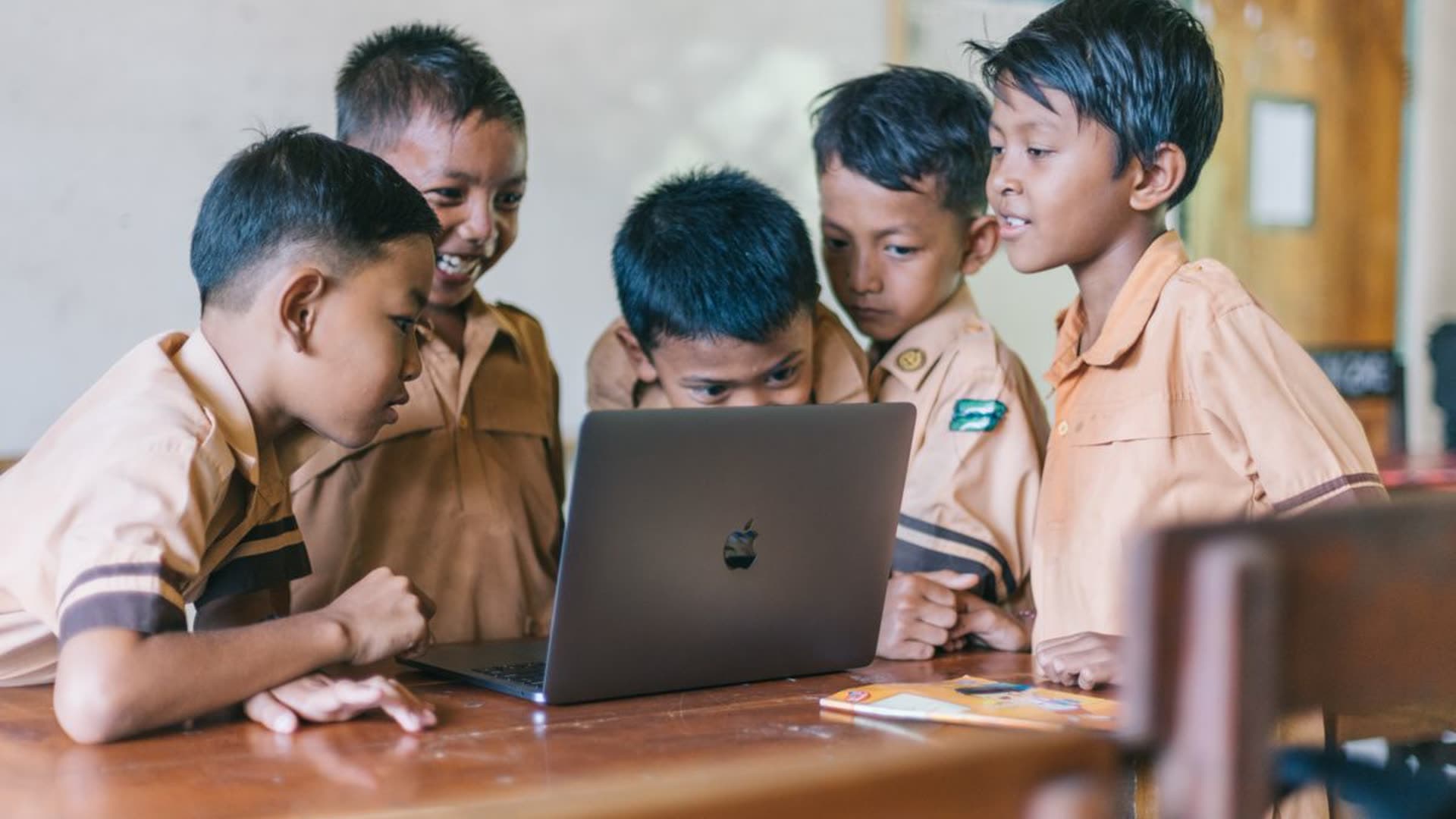 Selamat Datang di SMK Uji MSEA5X0H